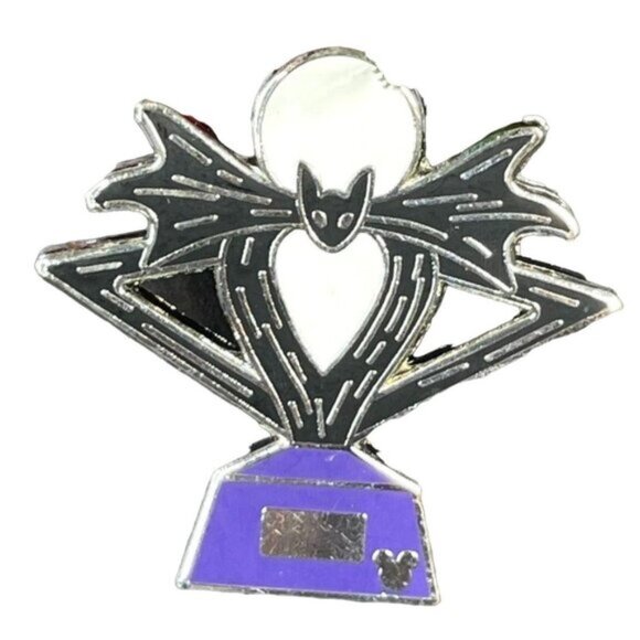 Disney Jack Skellington Trading Pin Hidden Mickey Trophy Brooch Lapel Pin Badge - Picture 1 of 5